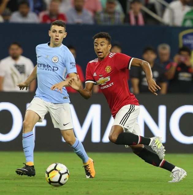 Foden chơi tự tin trước M.U.