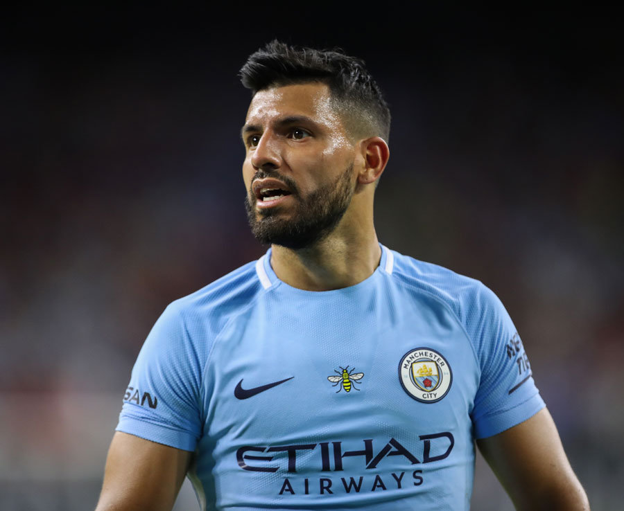3. Manchester City - Sergio Aguero - 11,8 triệu người theo dõi. Ảnh: Daily Star.
