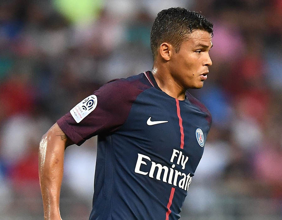 Trung vệ: Thiago Silva. Ảnh: Express.