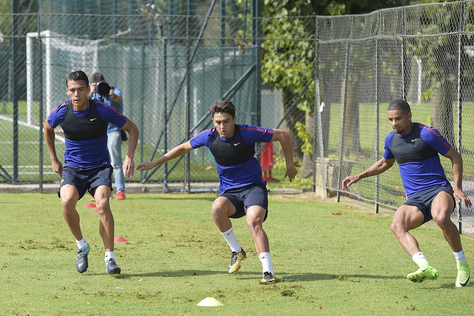 Ở trận đấu đầu tiên của vòng bảng Champions League, Roma đã hòa Atletico Madrid.