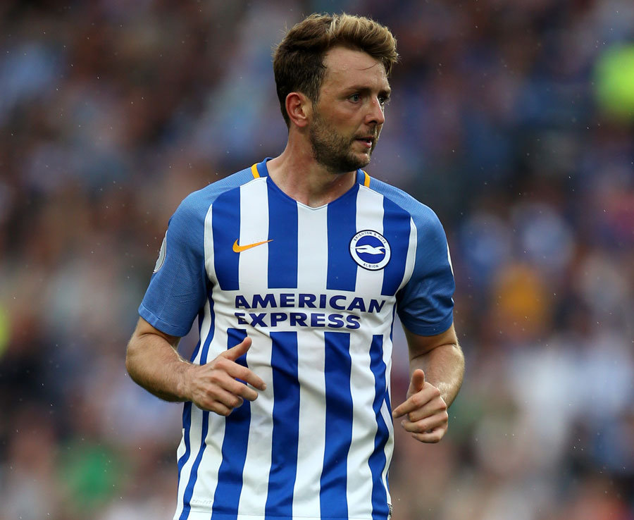 8. Dale Stephens (Brighton) - Chuyền chính xác: 290 lần. Anh chuyền chính xác lên đến 85,9% và sau 6 trận thi đấu vừa qua đã kịp có 1 lần kiến tạo. Ảnh: Daily Star.