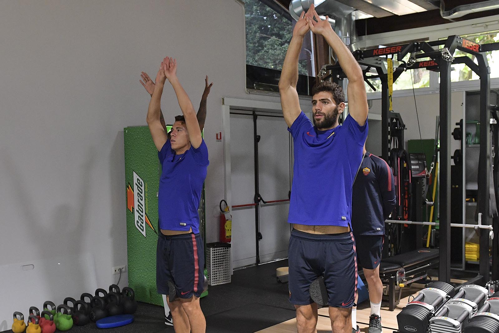 Công tác tập luyện trong phòng gym cũng diễn ra hết sức khẩn trương.