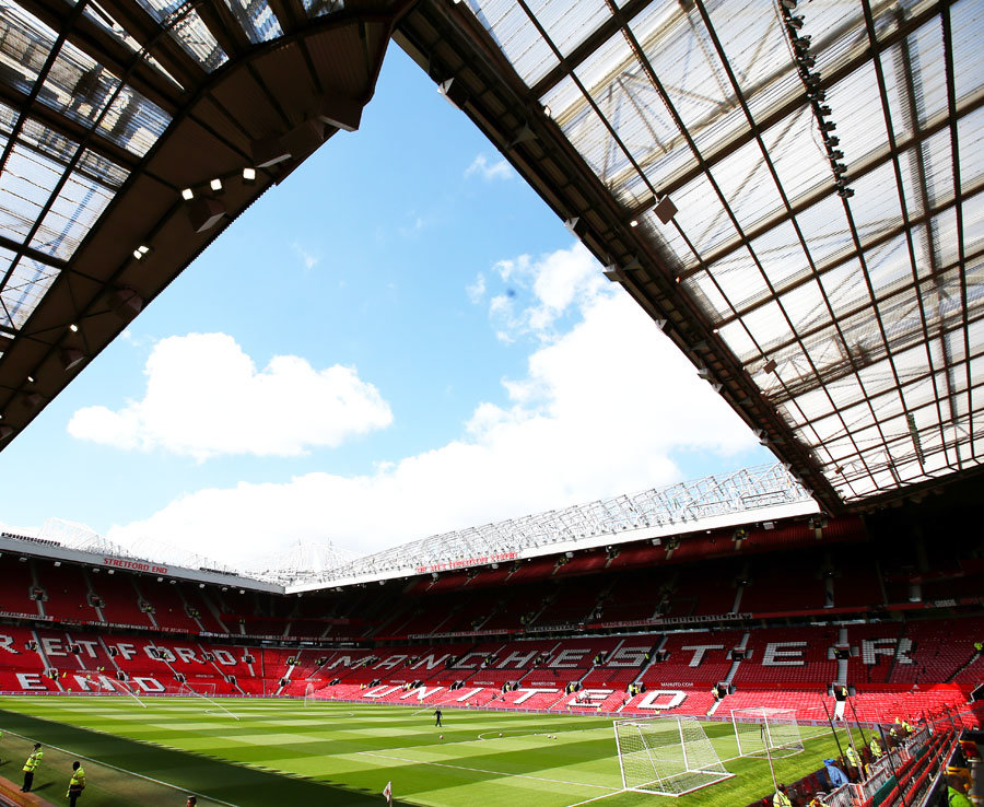 4. Manchester United - Sân nhà: Old Trafford - Trận có đông khán giả nhất: 75.118.