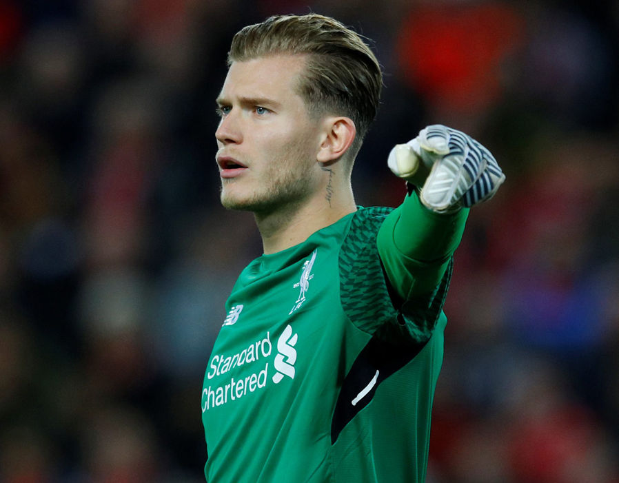Thủ môn: Loris Karius. Thủ thành người Đức đã thi đấu cả 4 trận cho Liverpool ở vòng bảng Champions League mùa này. Sau 4 trận, anh để thủng lưới 3 lần và 2 trong số đó đến từ trận hòa 2-2 trước Sevilla. Lần này, Liverpool phải làm khách trên đất Tây Ban Nha, liệu Karius có giúp The Kop hạn chế tối đa sức tấn công của Sevilla?