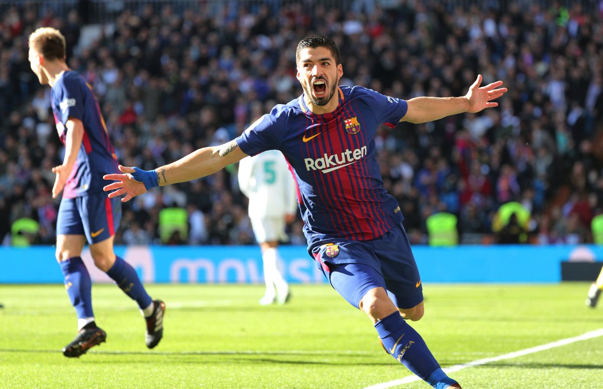 Suarez mở tỷ số từ một cú đệm bóng dễ dàng.