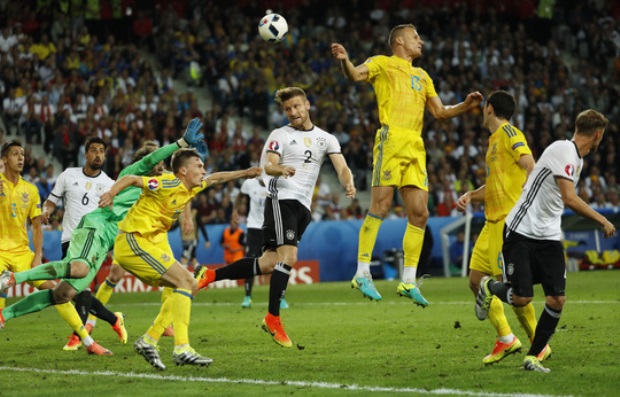 Ảnh bài viết 02h00 ngày 17/06, Đức vs Ba Lan: Tấm vé đầu tiên