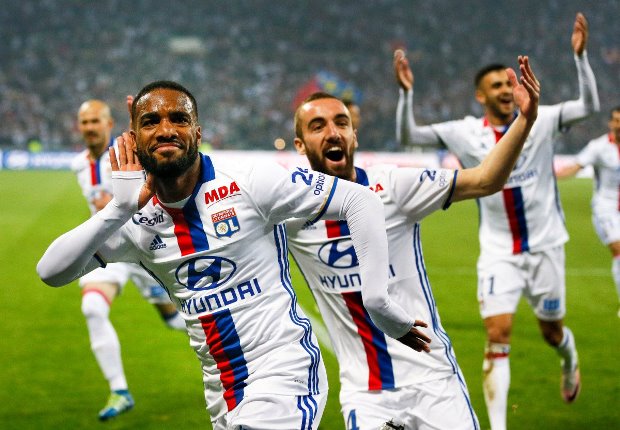 1. Alexandre Lacazette (48 bàn)