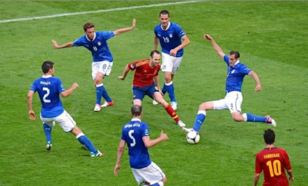 Ảnh bài viết Top 5 tiền vệ Paul Scholes ngưỡng mộ không có Pirlo và Zidane