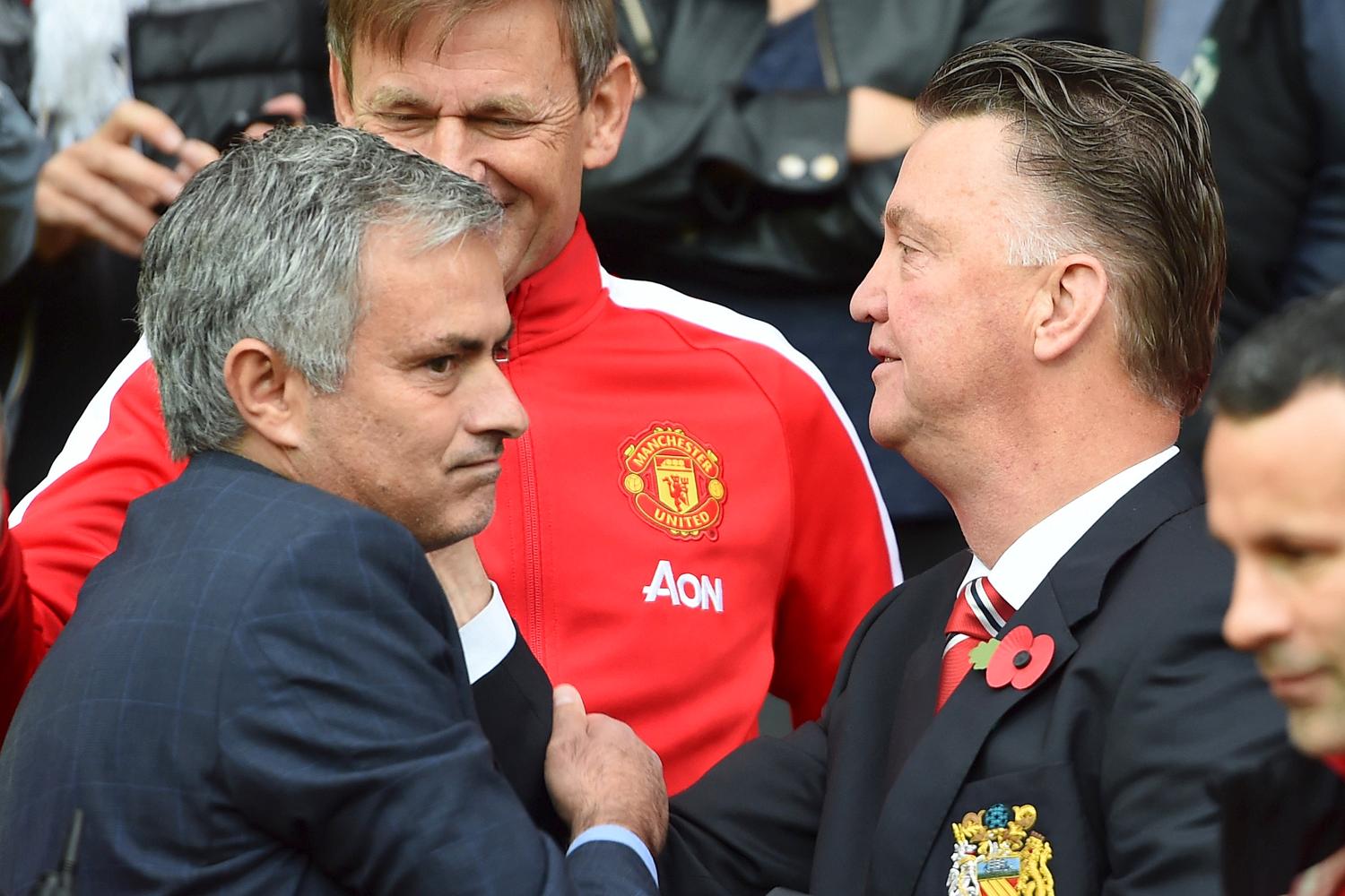 Ảnh bài viết Neville nêu HLV duy nhất sau Sir Alex thể hiện được phong cách ở M.U