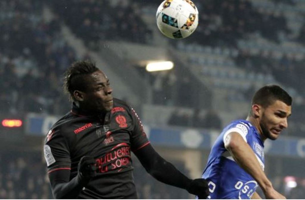 Balotelli cho rằng mình bị phân biệt chủng tộc.