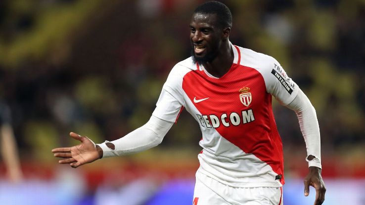 Bakayoko được Chelsea và M.U theo đuổi.