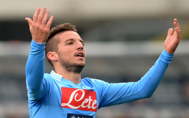 Mourinho muốn có Dries Mertens.