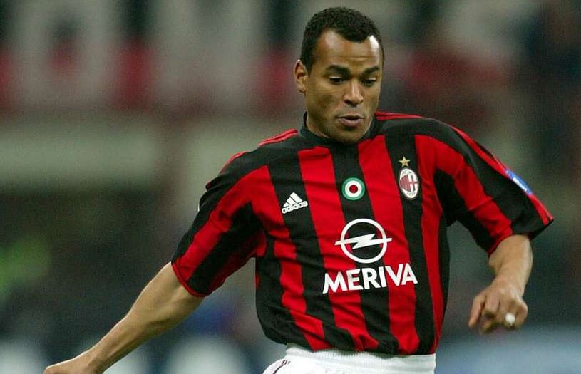 CAFU | 2003-2008 | 166 trận, 4 bàn thắng