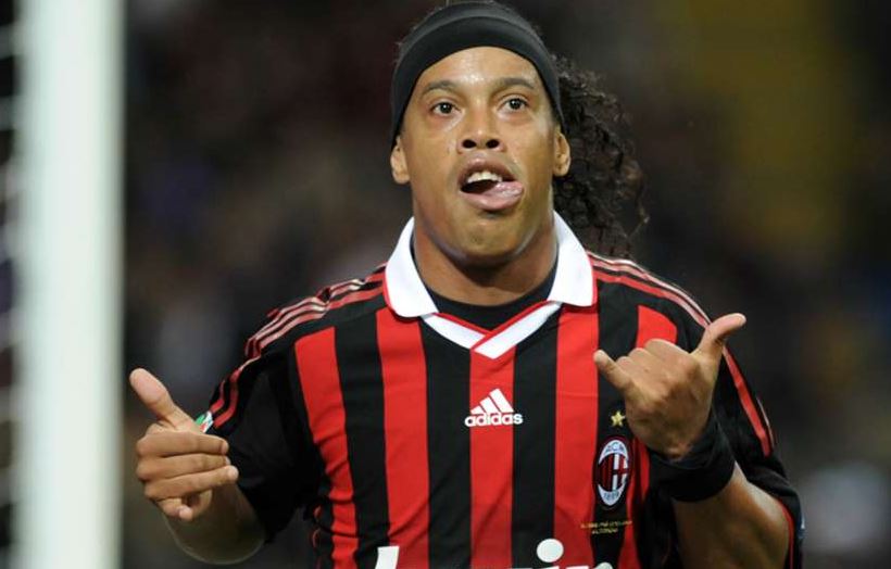 RONALDINHO | 2008-2011 | 95 trận, 26 bàn thắng