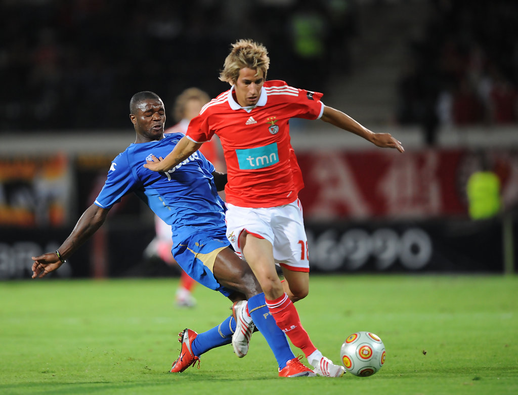 6. Fabio Coentrao (đến Real, 30 triệu)