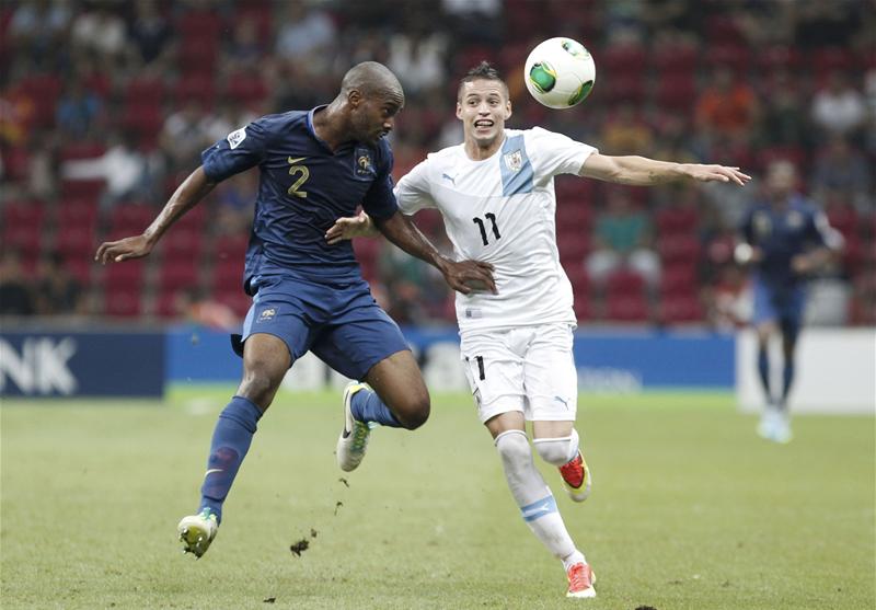 Hậu vệ phải: Dimitri Foulquier (Granada)