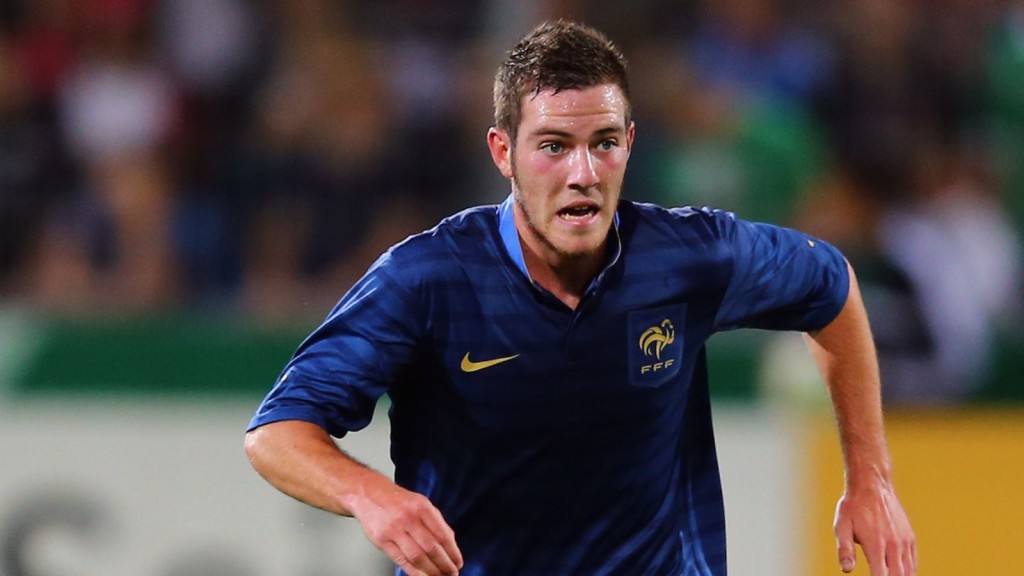 Tiền vệ trung tâm: Jordan Veretout (Saint Etienne, mượn từ Aston Villa)