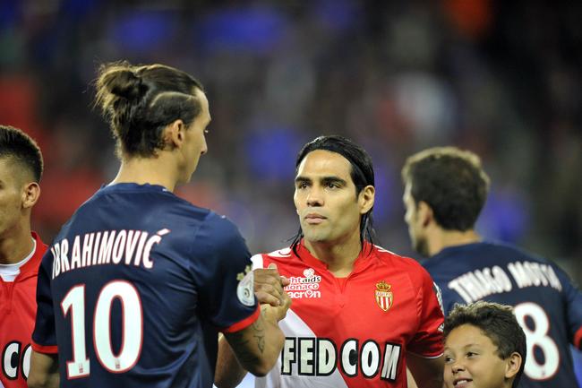 MIlan có thể mua Falcao hoặc Ibra.