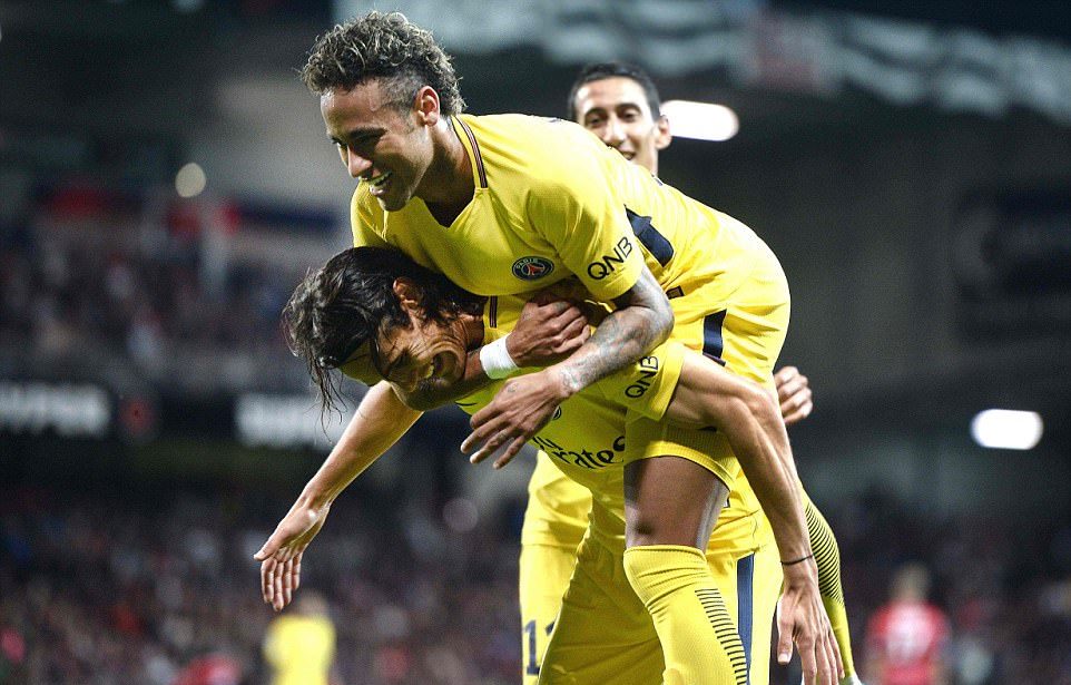 1 bàn thắng và 1 pha kiến tạo của Neymar góp vào thắng lợi 3-0 của PSG trước Guingamp.