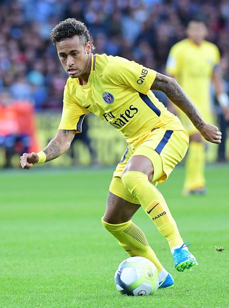 Khả năng làm bóng của Neymar cũng rất ấn tượng.