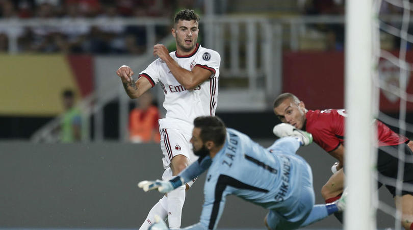 Milan dễ dàng góp mặt ở vòng bảng Europa League.