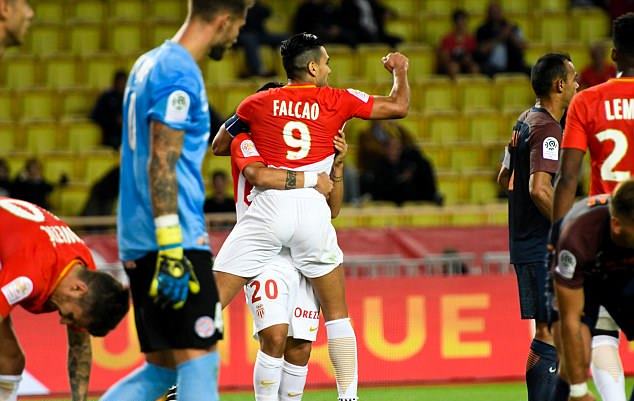 Falcao mở tỉ số cho Monaco.