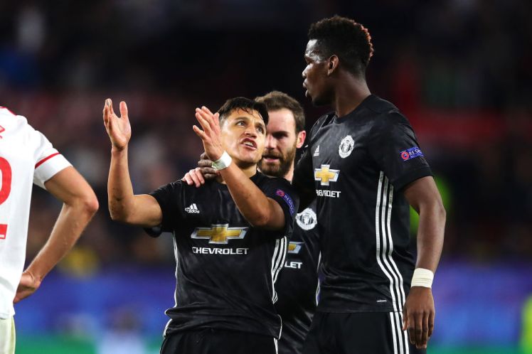Sanchez và Pogba đang gây thất vọng lớn.