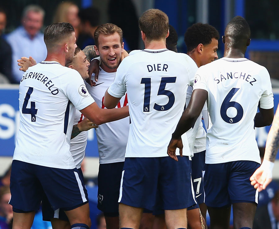 3=. Tottenham - 8 lần