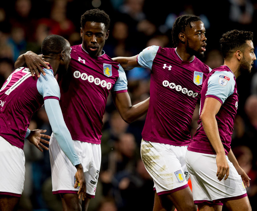 5=. Aston Villa - 7 lần