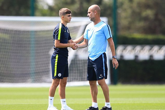 Tiền vệ người Tây Ban Nha, Iker Pozo có được Guardiola ưu ái?