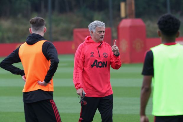 HLV Mourinho không hài lòng với lịch thi đấu sớm.