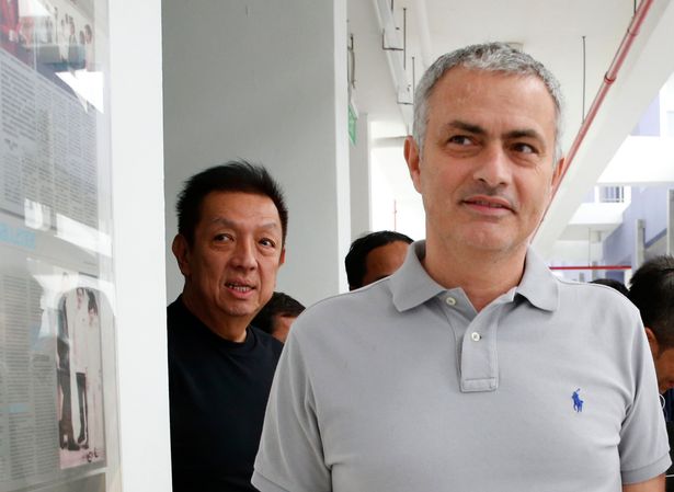Ảnh bài viết Quyết mua lại Man Utd, tỉ phú Singapore tìm cách đẩy Mourinho 'ra đường'