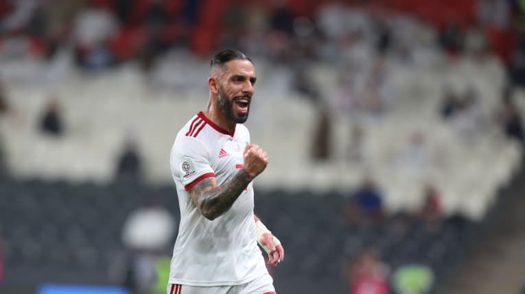 Ashkan Dejagah (Iran): Tiền vệ 32 tuổi này cho thấy kinh nghiệm có thừa nơi tuyến giữa, là chìa khóa cho hầu hết các pha tấn công của Iran. Anh có pha đá phạt tuyệt đẹp góp vào thắng lợi 5-0 của đội nhà trước Yemen.