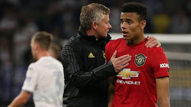 Ảnh bài viết Không Dybala, 'Van Persie mới' là lời giải của Man Utd