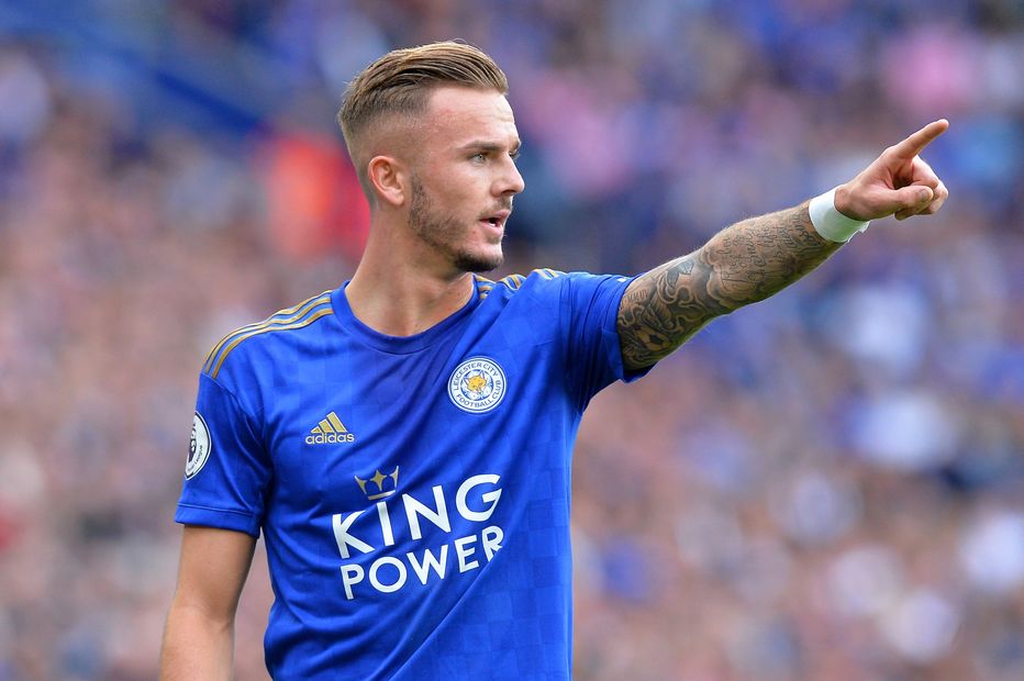 Hộ công James Maddison: Maddison là nhạc trưởng trong mơ của Man Utd, một 'số 10' hiện đại, có thể làm mọi thứ với trái bóng trong chân.