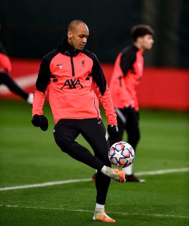 Fabinho là cầu thủ tối quan trọng của Liverpool, nhờ sự đa năng của mình. Anh là một tiền vệ phòng ngự đẳng cấp, nhưng vẫn chơi rất tốt ở vị trí trung vệ khi Van Dijk dính chấn thương dài hạn.