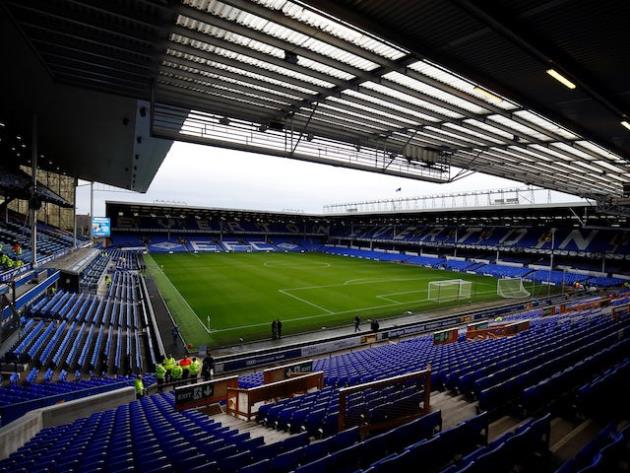 Everton thất vọng khi bị hoãn trận đấu.