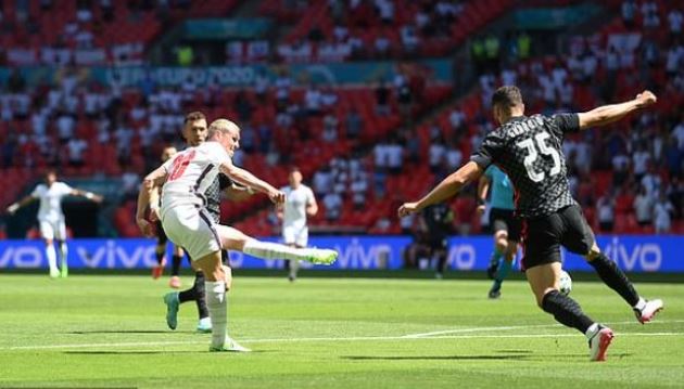 Cơ hội đáng chú ý nhất của Anh trong 45 phút đầu.