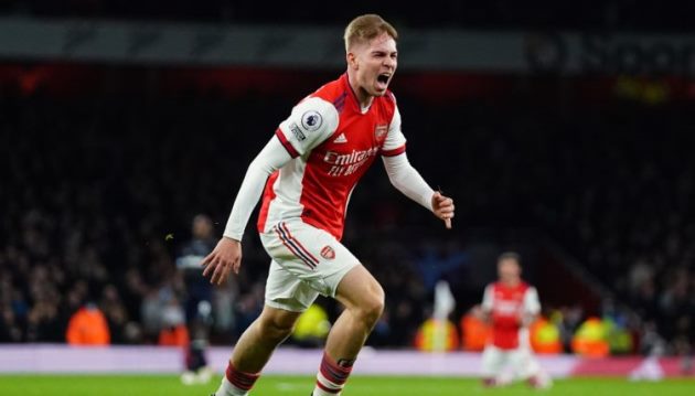 =5. Emile Smith Rowe (Arsenal). Thường xuyên vào sân từ băng ghế dự bị trong những trận đấu gần đây, nhưng Smith Rowe vẫn cho thấy cái duyên ghi bàn. Anh đã bổ sung cho mình thêm 3 pha lập công khi vào sân thay người (chỉ tính tại EPL).