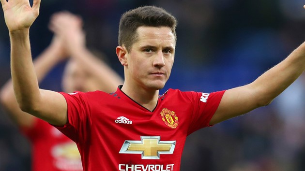 Ander Herrera: Man Utd kích hoạt điều khoản giải phóng trị giá 29 triệu bảng để ký hợp đồng với Herrera từ Athletic Bilbao vào mùa hè năm 2014. Sau 5 năm ở Old Trafford, tiền vệ này đã từ chối lời đề nghị gia hạn hợp đồng muộn màng của Quỷ đỏ và gia nhập PSG theo dạng chuyển nhượng tự do vào năm 2019.