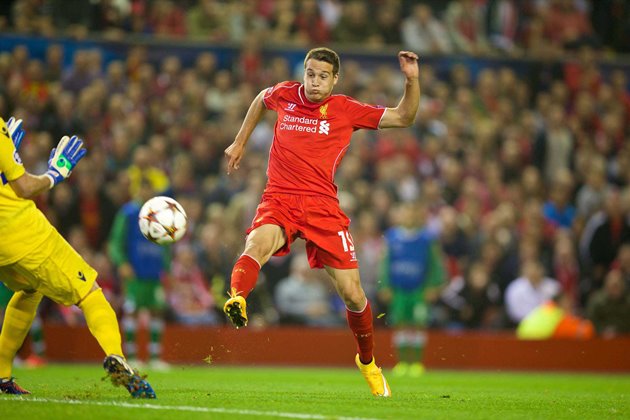 9. Javier Manquillo: Manquillo gia nhập Liverpool theo hợp đồng cho mượn hai năm từ Atletico Madrid, nhưng anh phải sớm rời CLB vào năm 2015 sau khi chỉ có 10 lần ra sân ở Premier League.