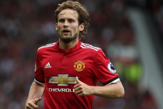 Trung vệ: Daley Blind. Cầu thủ người Hà Lan thật sự tài năng, linh hoạt, nhưng lại không có duyên với Quỷ 9dỏ sau khi Louis van Gaal rời Old Trafford.