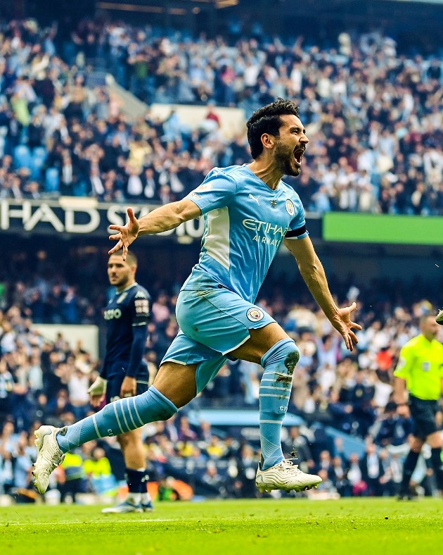 Khoảnh khắc vui sướng của Gundogan trên sân.