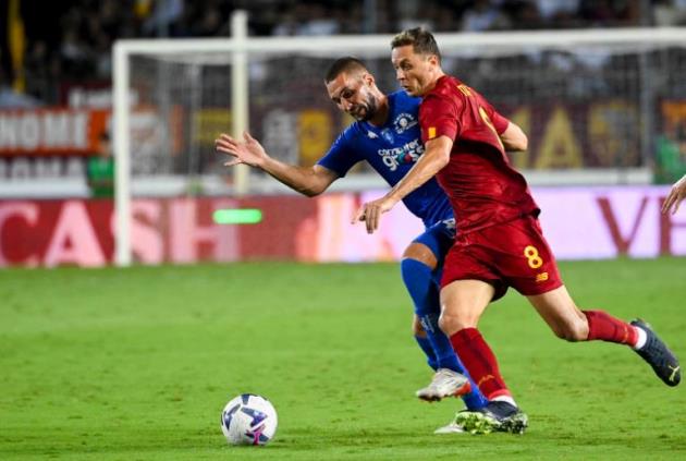 Matic là trò cưng của Mourinho.