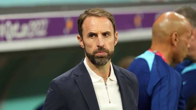 Ảnh bài viết "Saka rất nhanh, nhưng Rashford nên đá chinh"