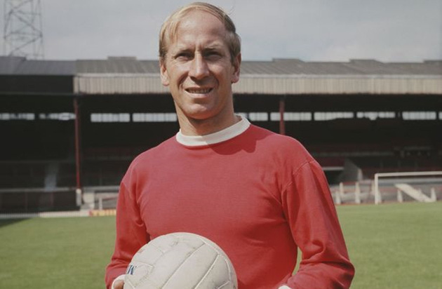 3. Sir Bobby Charlton (Anh). Cố danh thủ Sir Bobby Charlton trở thành tượng đài của Man United và tuyển Anh. Sir Bobby Charlton vô địch C1 trong màu áo Quỷ đỏ, vô địch World Cup cùng Tam Sư.