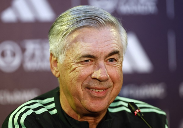 Ancelotti muốn ở lại Real.