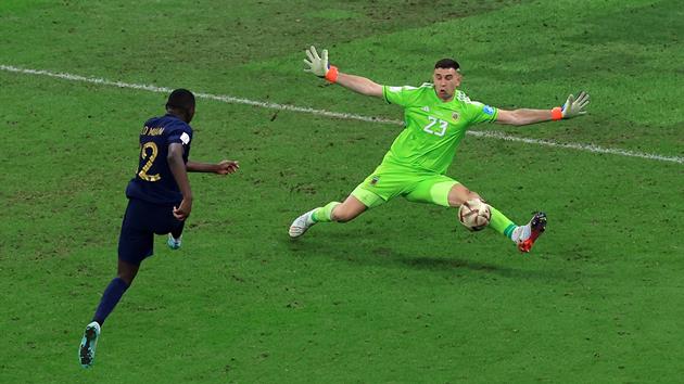 Ảnh bài viết Một năm sau World Cup, Kolo Muani đang thi đấu ra sao?