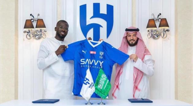 Kalidou Koulibaly. Chỉ sau một mùa giải khoác áo Chelsea, Koulibaly đã ra đi để chuyển đến chơi cho Al-Hilal.