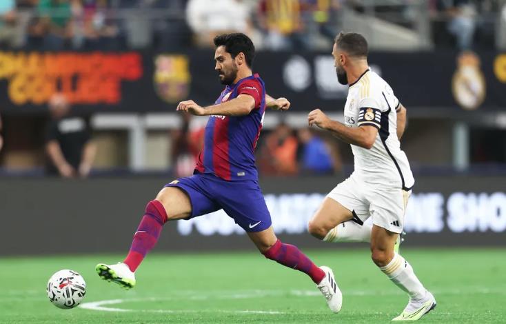 Gundogan sớm rời sân ở trận đấu với Real.